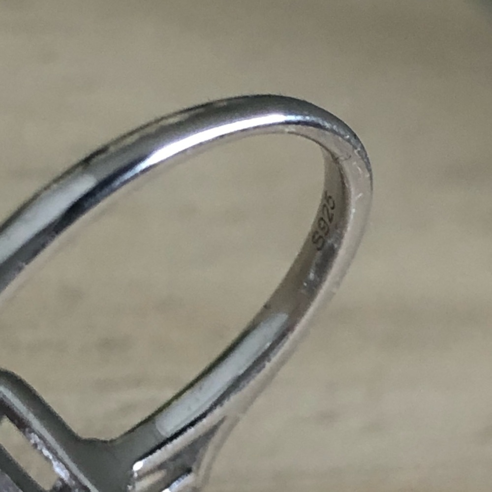 6ct Emerald cut AAA CZ 925 engagement ring - Picture 9 of 11